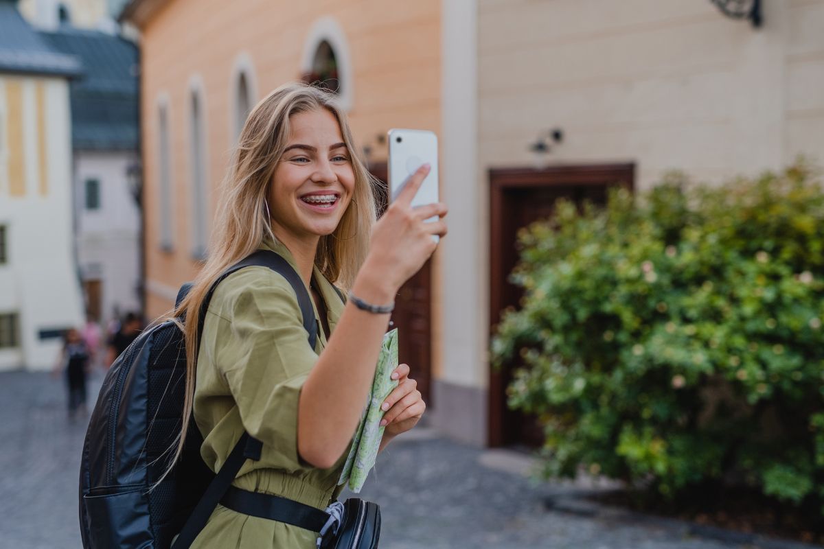 5 Road Trip Tips for Braces